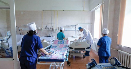 15 учеников с отравлением доставлены в больницу в Уральске