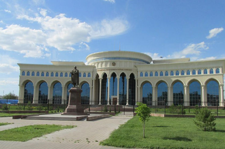 Посол Казахстана в Узбекистане подозревается в крупных хищениях