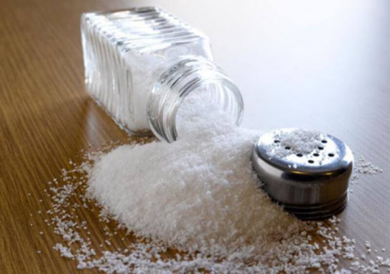 Йодированной солью без йода торгуют на рынках и в магазинах Алматы