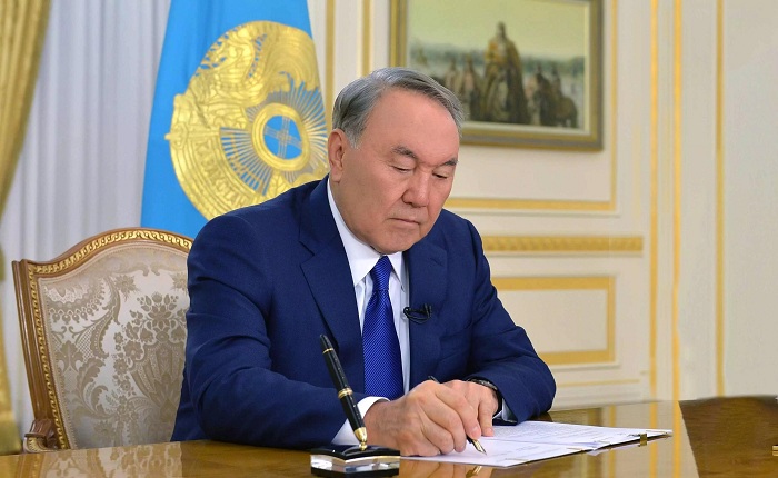 Нурсултан Назарбаев объявил 2019-й Годом молодежи