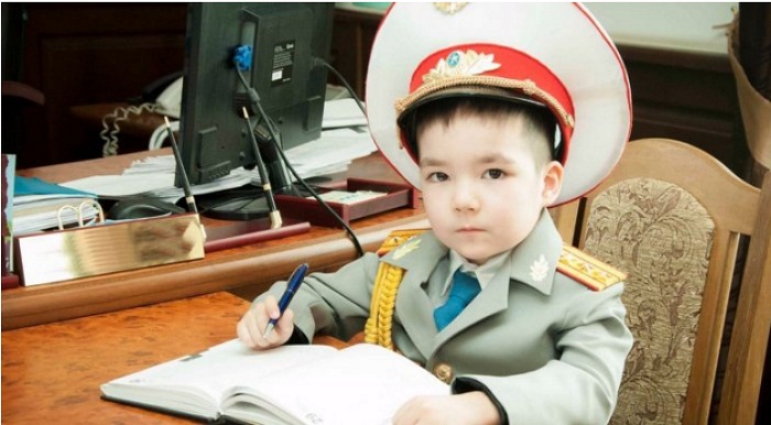 С мечтой стать генералом: 6-летний знаток военной техники приехал в Астану