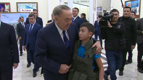 Нурсултан Назарбаев призвал молодёжь присоединяться к движению «Жас сарбаз»