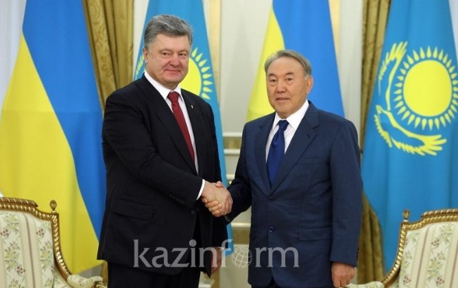 Нұрсұлтан Назарбаев Украина Президенті Петр Порошенкомен телефон арқылы сөйлесті