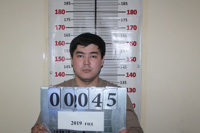 Сотрудник ломбарда арестован за скупку краденого в Алматы