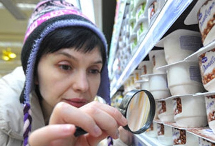 Санитарные врачи Алматы  выявили  факты реализации просроченной продукции в магазинах
