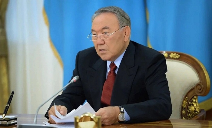 Нурсултан Назарбаев: Правительство должно уйти в отставку 
