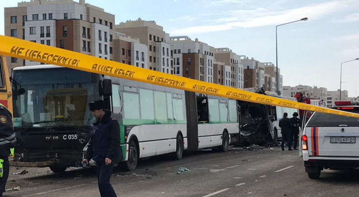 13 пострадавших в ДТП с тремя автобусами остаются в больнице в Нур-Султане