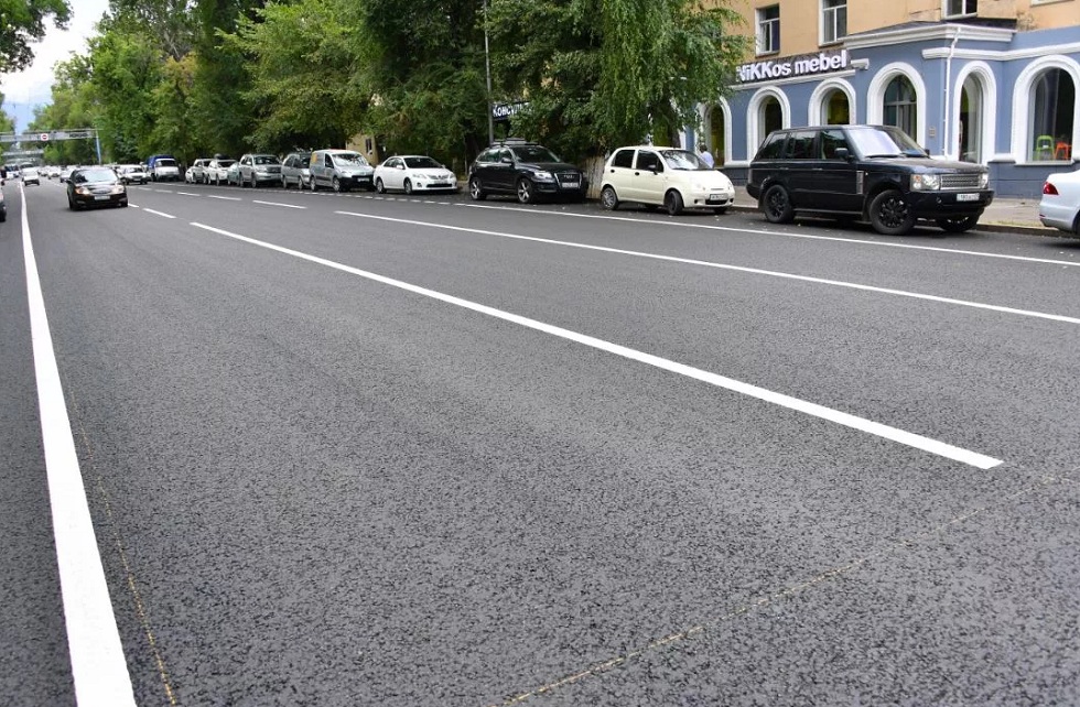 Алматинцы смогут сами контролировать качество ремонта дорог