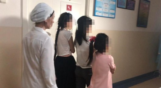 Мачеху, избивавшую трех девочек Туркестанской области, оставили под домашним арестом
