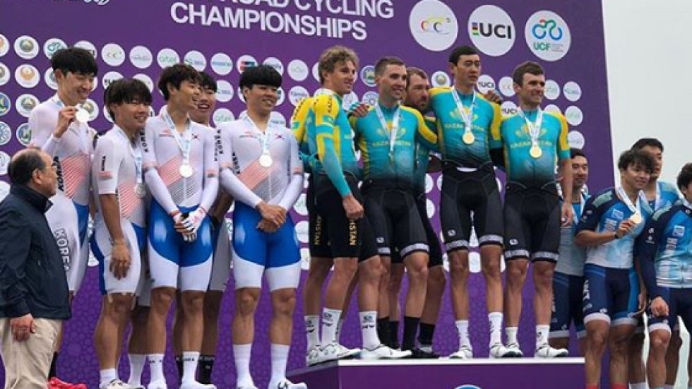 Казахстанские велогонщики завоевали "золото" на Чемпионате Азии