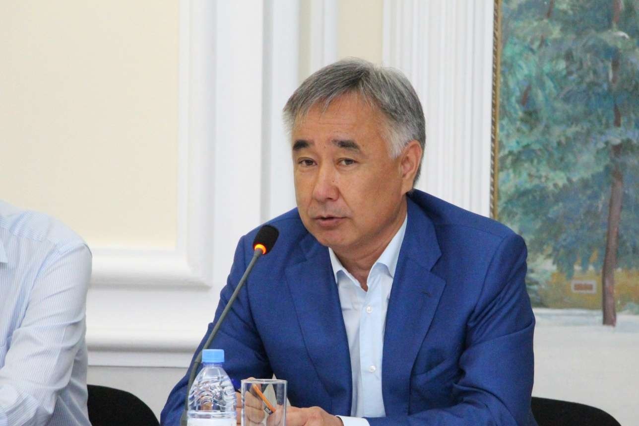 На экс-главу аэропорта Алматы завели уголовное дело 
