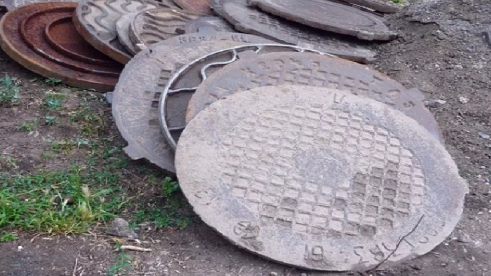 Похитителя крышек канализационных люков задержали в Алматы