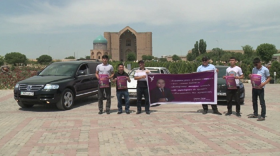 Түркістан қаласында Президенттікке үміткер Сәдібек Түгелді қолдауға арналған автошеру өтті