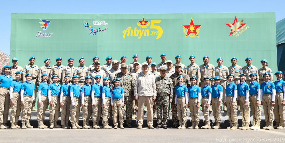 Президент Казахстана прибыл на военно-патриотический сбор молодежи "Айбын"