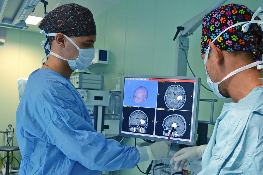 Алматыға әлемнің түкпір-түкпірінен нейрохирургтар жиналды