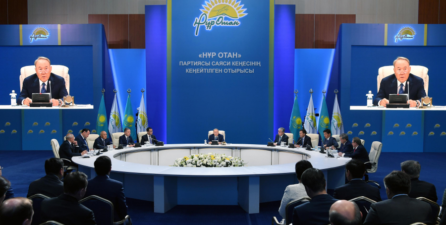 Необходимо усилить борьбу с коррупцией и снизить нагрузку с МСБ - Назарбаев