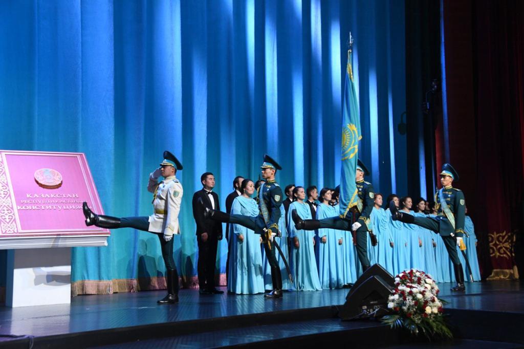 Концерт в честь Дня Конституции прошел в Алматы