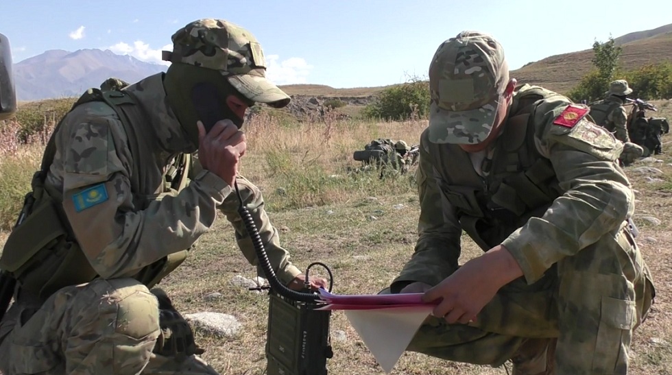 Совместные учения вооруженных сил Казахстана и Кыргызстана завершены