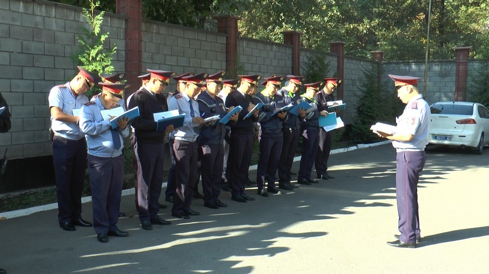 Жители Алмалинского района Алматы оценили новый формат патрулирования полицейских 