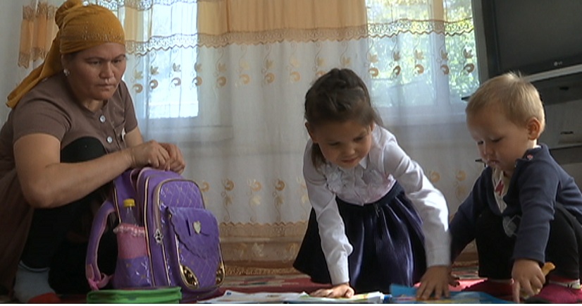 Многодетной семье из Алматинской области отказали в дальнейшей выплате АСП