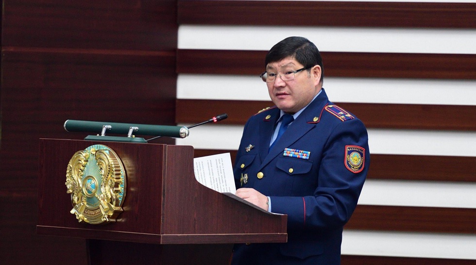Глава местной полицейской службы Алматинской области отстранен из-за записи в Youtube