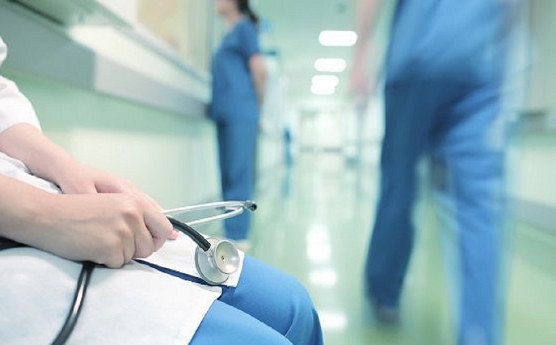 Массовое увольнение врачей в больнице Алматинской области: конфликт исчерпан