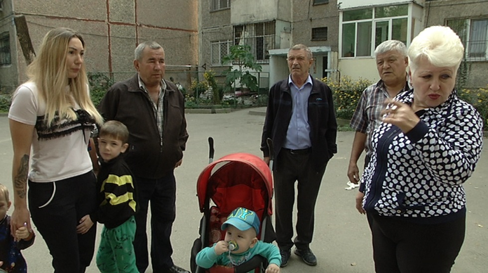 Жители поселка Боралдай Алматинской области просят решить коммунальные проблемы
