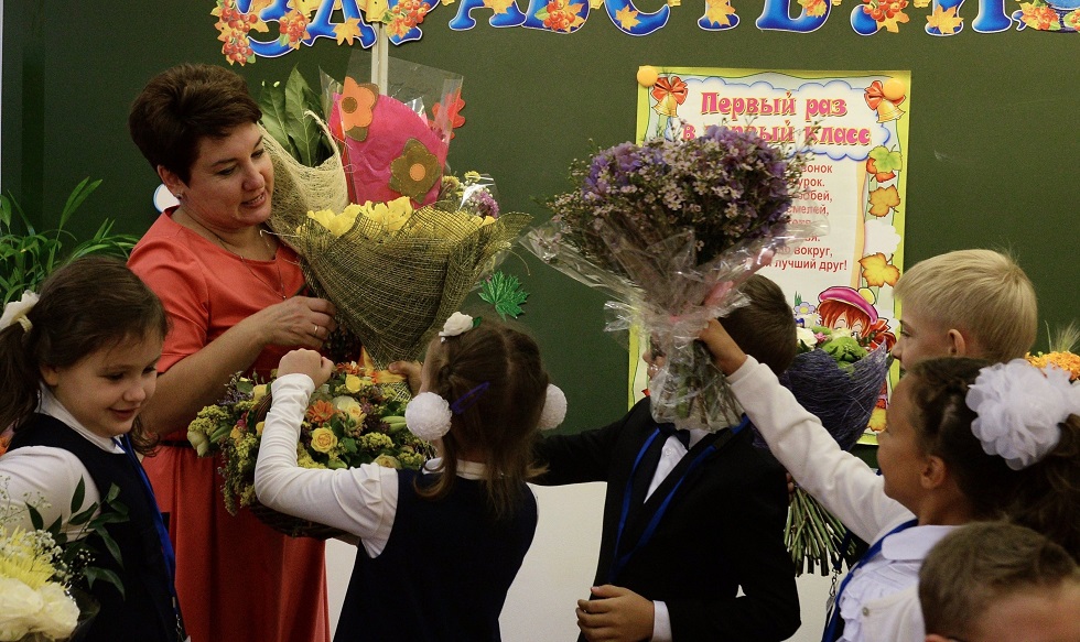 Учителя Павлодарской области предложили коллегам отказаться от подарков к профессиональному празднику