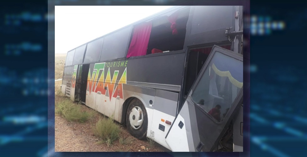 Автобус слетел в кювет на трассе: поездка школьников не была согласована с управлением образования Алматы