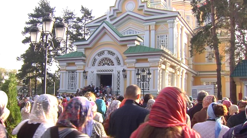 В Алматы после длительной реставрации открылся Вознесенский кафедральный собор