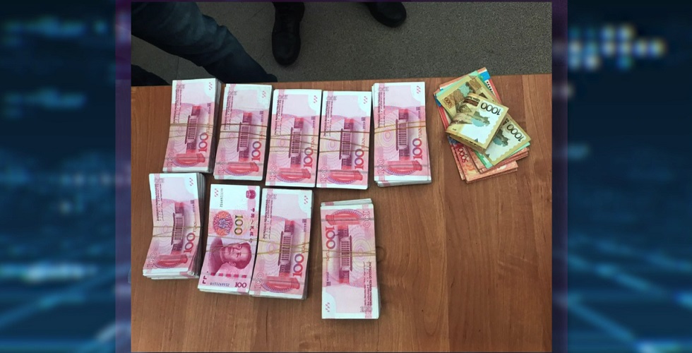Юани, тенге и доллары пытались незаконно вывезти из Казахстана 