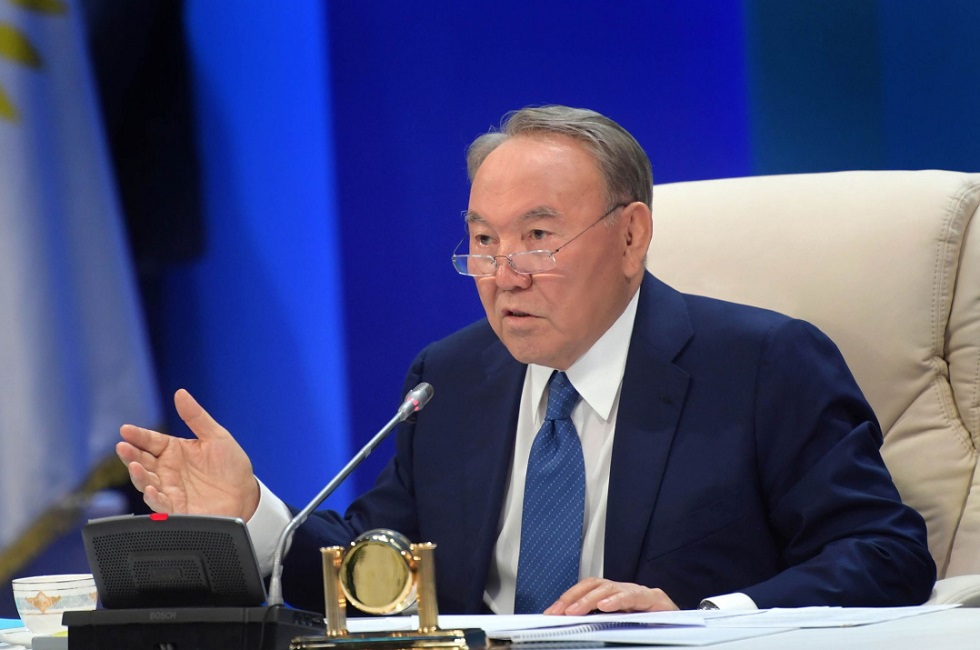Начать подготовку к предстоящим парламентским выборам поручил Назарбаев