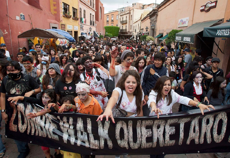 Столицу Мексики "оккупировали" зомби (видео)