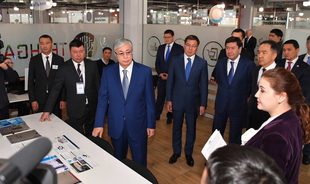 Мемлекет басшысы Алматыдағы «Tech Garden» инновациялық кластер орталығының жұмысымен танысты 