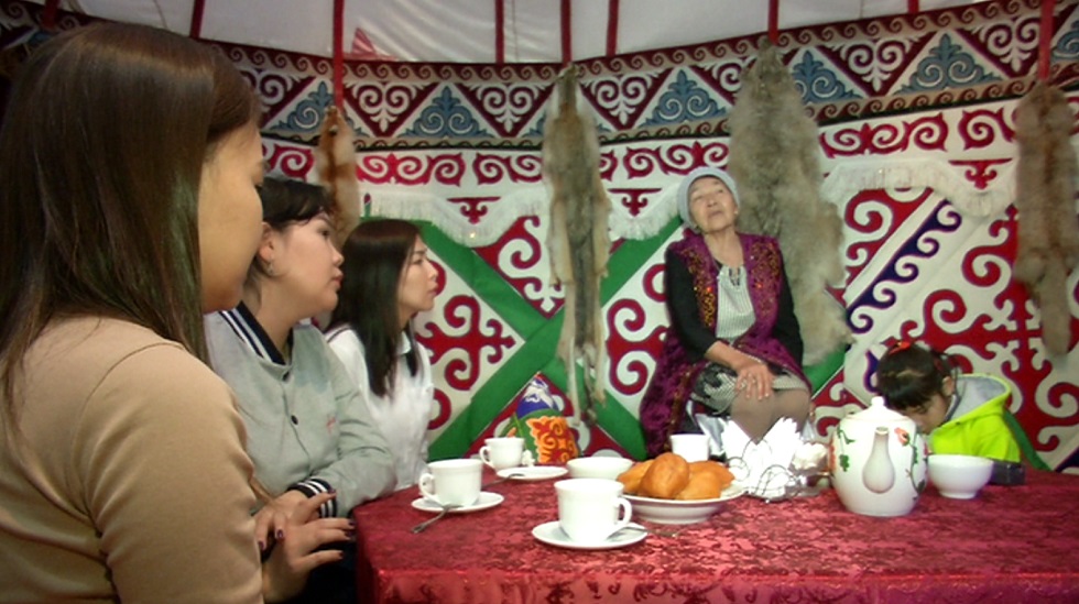 Почти 70% этнических казахов Астраханской области не знают родного языка