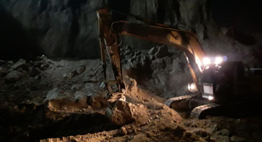 Обвал грунта в Шымкенте: названа предварительная причина