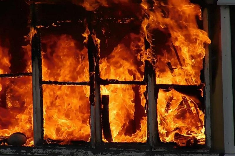 54-летняя женщина сгорела в собственном доме в СКО 