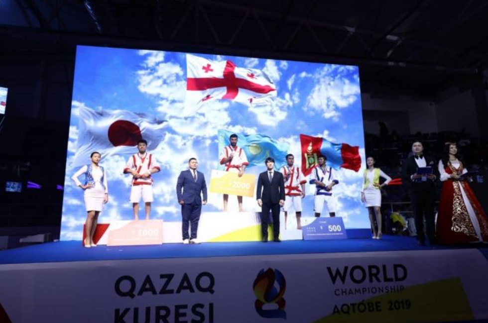 На чемпионате мира по Qazaq Kuresi Казахстан завоевал "золото"