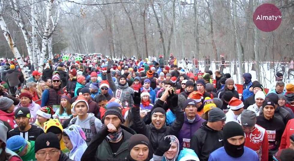 В Алматы прошел традиционный новогодний марафон