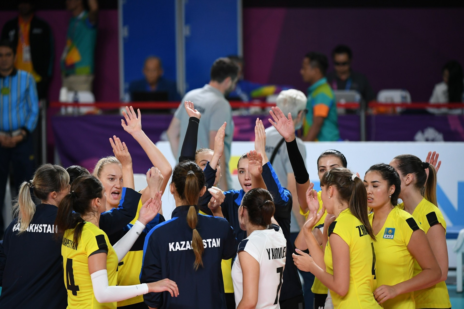 Женская сборная Казахстана по волейболу вышла в полуфинал турнира проходящего в Тайланде