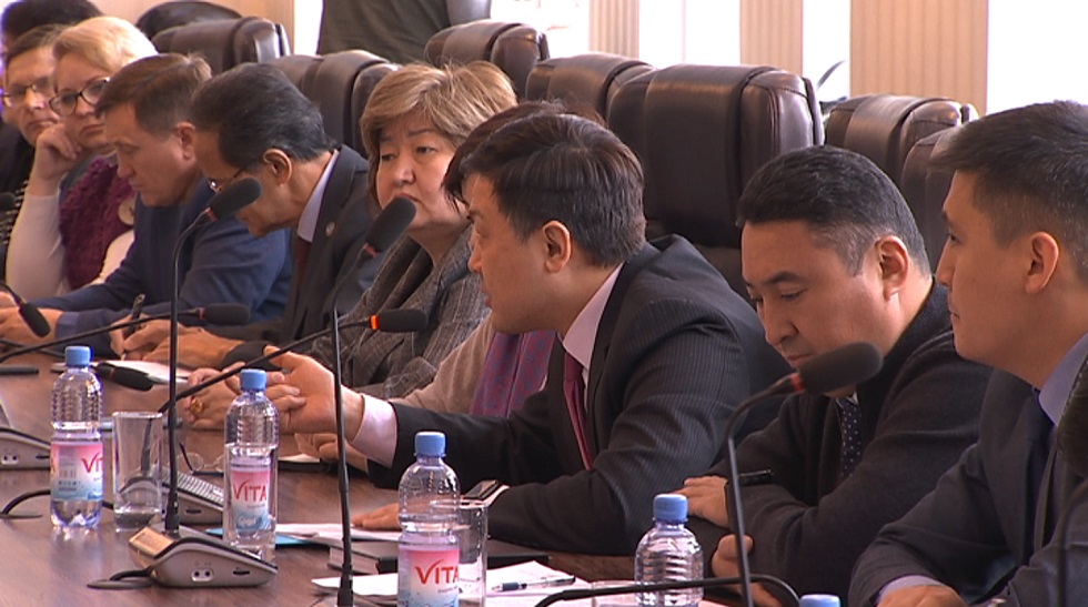 Закон «Об особом статусе Алматы» презентовали на заседании Общественного совета
