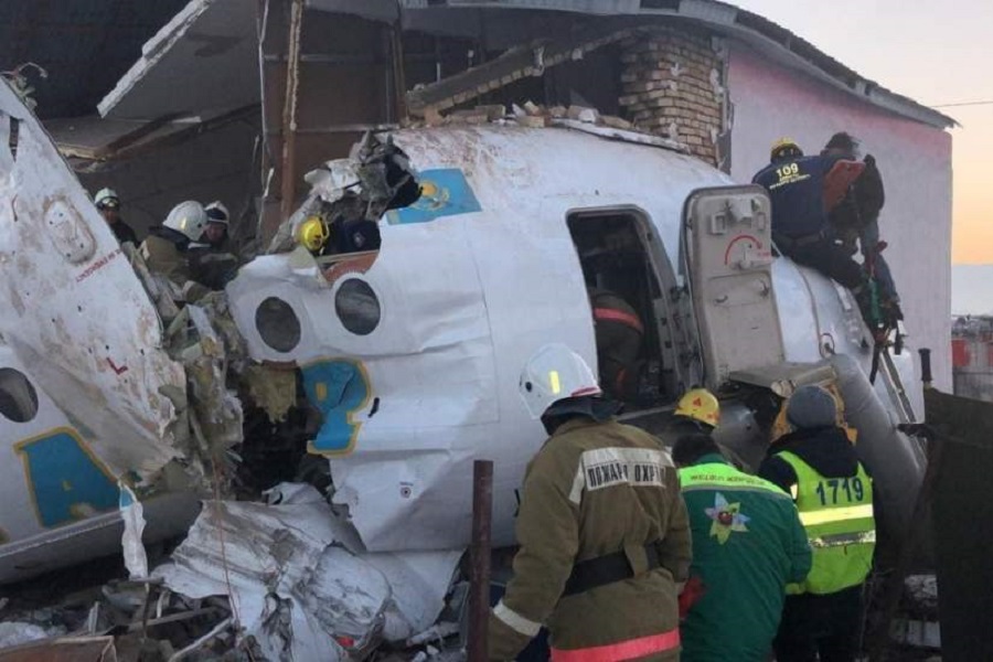 Девять пострадавших в крушении самолёта под Алматы находятся под наблюдением врачей