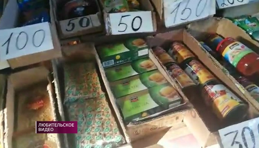 Опасно для жизни: просроченные продукты продают на одном из рынков Алматы