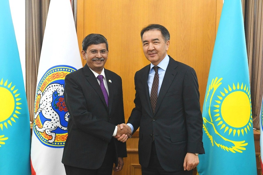 Бакытжан Сагинтаев встретился с послом Индии Прабхатом Кумаром 