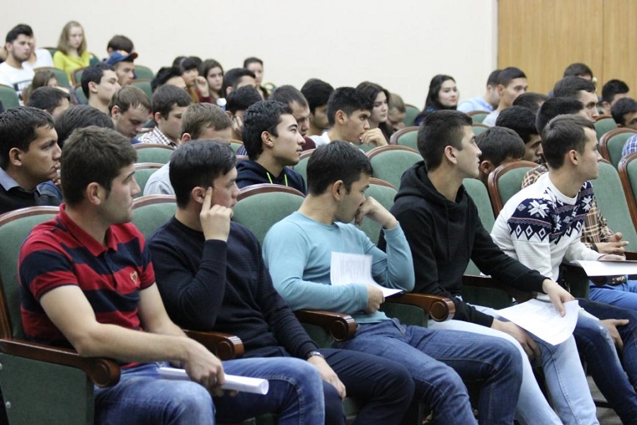 Массовый отъезд узбекских студентов из Казахстана: что говорят в Минобразования