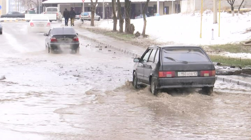 Улицы Шымкента превратились в бурные реки