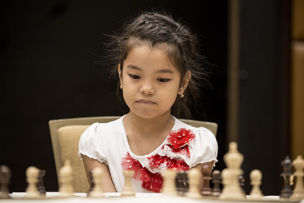 Восьмилетняя казахстанка стала чемпионкой мира по шахматам до 8 лет