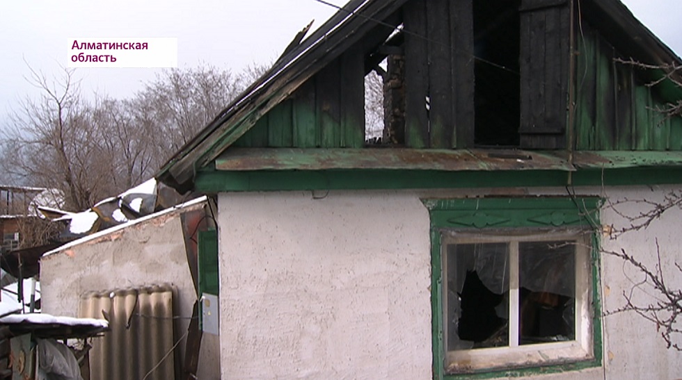 Трое детей погибло при пожаре дома в Алматинской области