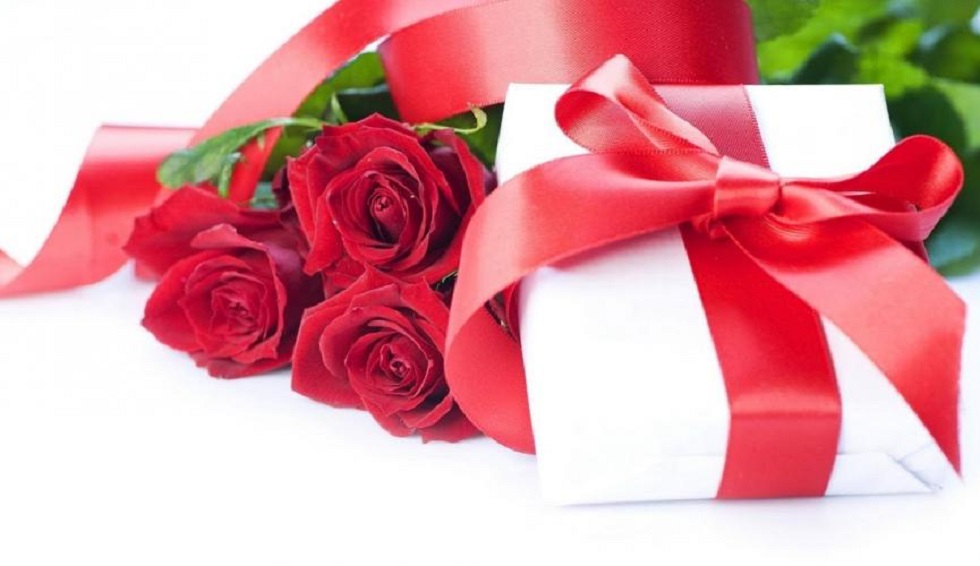 Худшие подарки к 8 Марта: эксперты назвали пять неудачных подарков для женщин