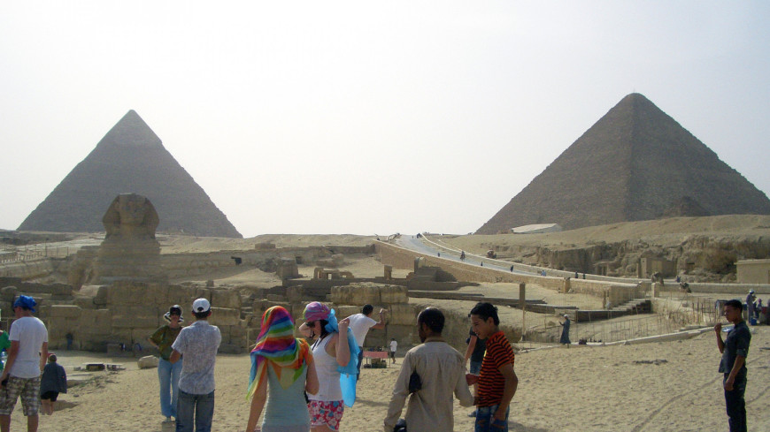 Мужчина погиб, упав с одной из пирамид в Египте